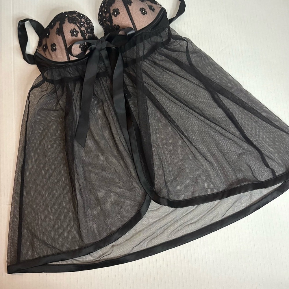 Victoria Secret Black Jeweled Flowers Baby Doll with Bow Size Small 34 B